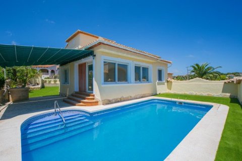 Villa en venta en Calpe, Alicante, España 3 dormitorios, 149 m2 No. 51576 - foto 1
