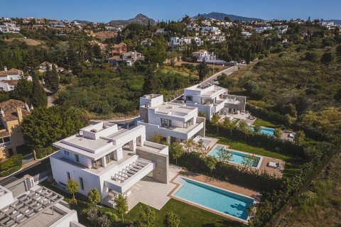 Villa en venta en Estepona, Málaga, España 5 dormitorios, 845 m2 No. 53569 - foto 29