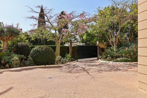 Villa en venta en El Paraiso, Málaga, España 5 dormitorios, 953 m2 No. 53418 - foto 20