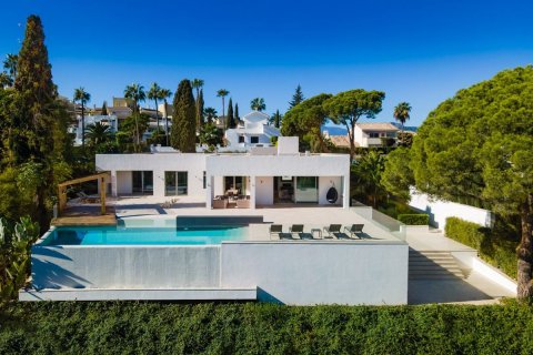 Villa en venta en Nueva Andalucía, Málaga, España 6 dormitorios, 550 m2 No. 53421 - foto 27