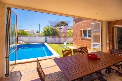 Villa en venta en Vilafortuny, Tarragona, España 4 dormitorios, 350 m2 No. 53632 - foto 5