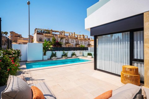 Сasa en venta en Playa Flamenca II, Alicante, España 3 dormitorios, 158 m2 No. 53103 - foto 5