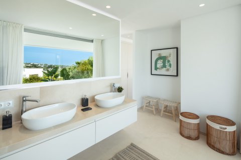 Villa en venta en Nueva Andalucía, Málaga, España 5 dormitorios, 599 m2 No. 53499 - foto 9