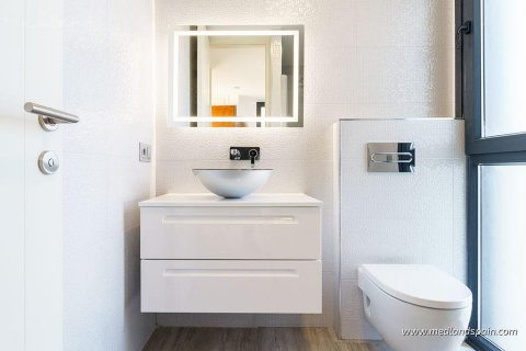 Villa en venta en Mijas Costa, Málaga, España 3 dormitorios, 487 m2 No. 53034 - foto 15