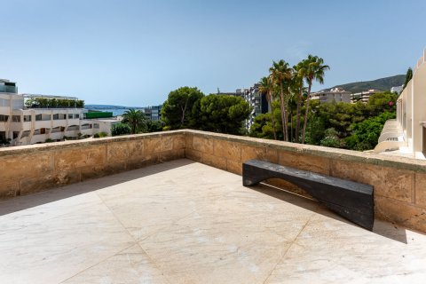 Apartamento en venta en Portals Nous, Mallorca, España 2 dormitorios, 70 m2 No. 47385 - foto 1