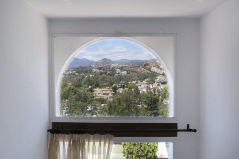 Villa en venta en Nueva Andalucía, Málaga, España 5 dormitorios, 400 m2 No. 53559 - foto 29