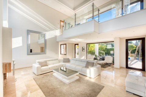 Villa en venta en Marbella Golden Mile, Málaga, España 8 dormitorios, 1047 m2 No. 53449 - foto 6