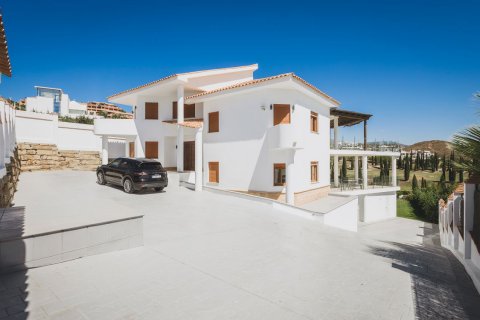 Villa en venta en Benahavís, Málaga, España 5 dormitorios, 555 m2 No. 53412 - foto 6