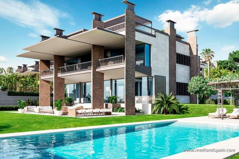 Villa en venta en Puerto Banus, Málaga, España 6 dormitorios, 1050 m2 No. 52902 - foto 4