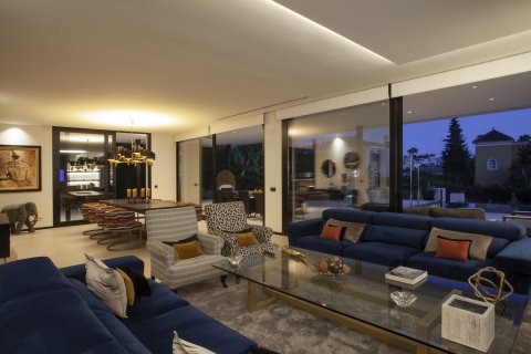 Villa en venta en Nueva Andalucía, Málaga, España 7 dormitorios, 1090 m2 No. 53517 - foto 27
