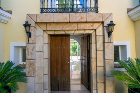 Villa en venta en El Herrojo, Málaga, España 6 dormitorios, 579 m2 No. 53578 - foto 4