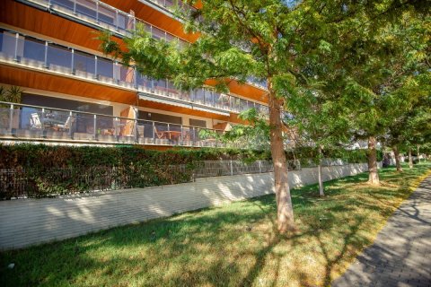Apartamento en venta en Salou, Tarragona, España 3 dormitorios, 115 m2 No. 53617 - foto 3