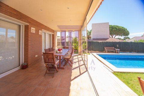 Villa en venta en Vilafortuny, Tarragona, España 4 dormitorios, 350 m2 No. 53632 - foto 14