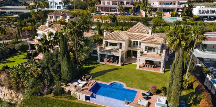 Villa en Benahavís, Málaga, España 5 dormitorios, 530 m2 No. 53497