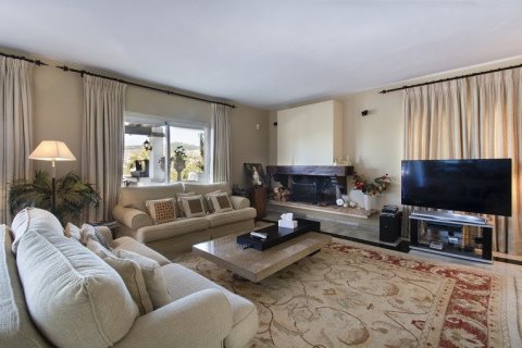 Villa en venta en Nueva Andalucía, Málaga, España 5 dormitorios, 400 m2 No. 53559 - foto 15