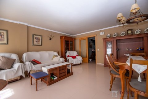 Casa adosada en venta en Salou, Tarragona, España 5 dormitorios, 300 m2 No. 53648 - foto 6