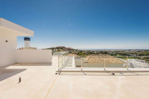 Villa en venta en Nueva Andalucía, Málaga, España 4 dormitorios, 749 m2 No. 53398 - foto 4
