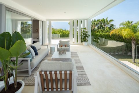 Villa en venta en Nueva Andalucía, Málaga, España 5 dormitorios, 599 m2 No. 53499 - foto 11