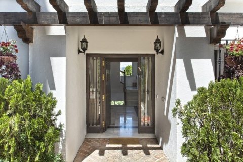 Villa en venta en Nueva Andalucía, Málaga, España 5 dormitorios, 400 m2 No. 53559 - foto 21