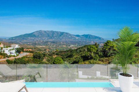 Villa en venta en Marbella Del Este, Málaga, España 3 dormitorios, 335 m2 No. 53453 - foto 5