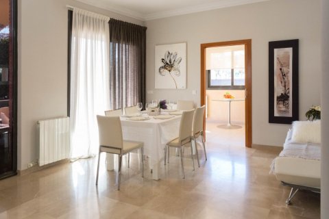 Villa en venta en Salou, Tarragona, España 5 dormitorios, 300 m2 No. 53618 - foto 19