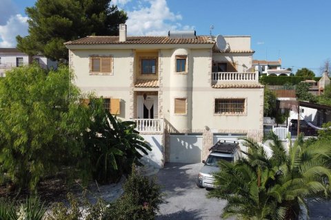 Villa en venta en València, España 5 dormitorios, 300 m2 No. 53779 - foto 1