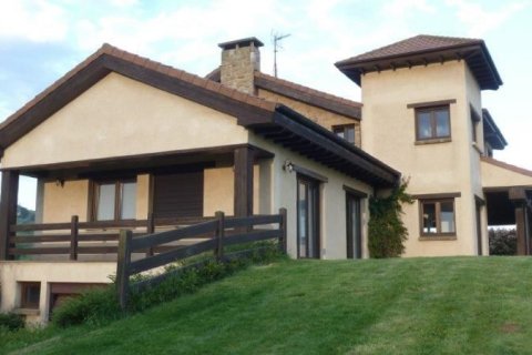 Villa en venta en Siero, Asturias, España 6 dormitorios, 500 m2 No. 55212 - foto 15