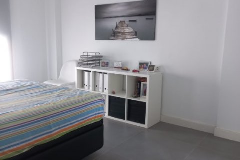 Сasa en venta en València, España 4 dormitorios, 270 m2 No. 53817 - foto 19