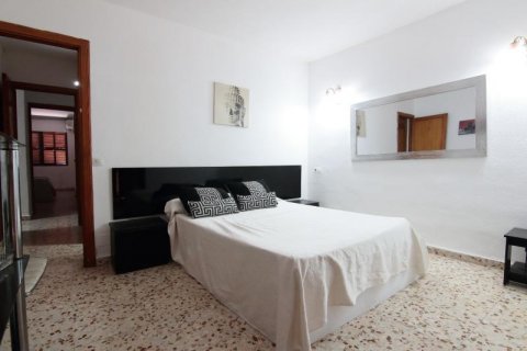 Villa en venta en Palma de Mallorca, Mallorca, España 4 dormitorios, 390 m2 No. 54727 - foto 9
