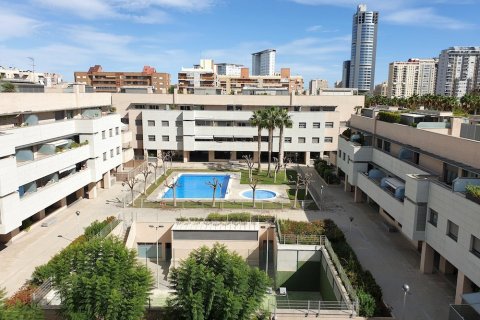 Apartamento en venta en Valencia, València, España 4 dormitorios, 250 m2 No. 53914 - foto 1