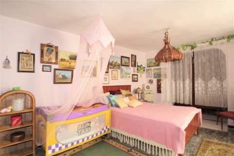 Casa adosada en venta en Teulada, Alicante, España 3 dormitorios, 348 m2 No. 54473 - foto 8