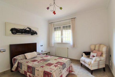 Villa en venta en L'Eliana, València, España 5 dormitorios, 412 m2 No. 53877 - foto 13