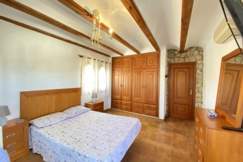Villa en venta en Dénia, Alicante, España 4 dormitorios, 250 m2 No. 53823 - foto 15