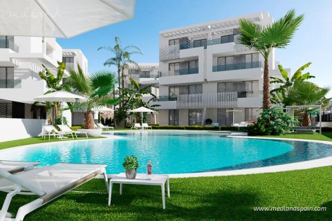 Apartamento en venta en Los Alcázares, Murcia, España 3 dormitorios, 103 m2 No. 55488 - foto 1