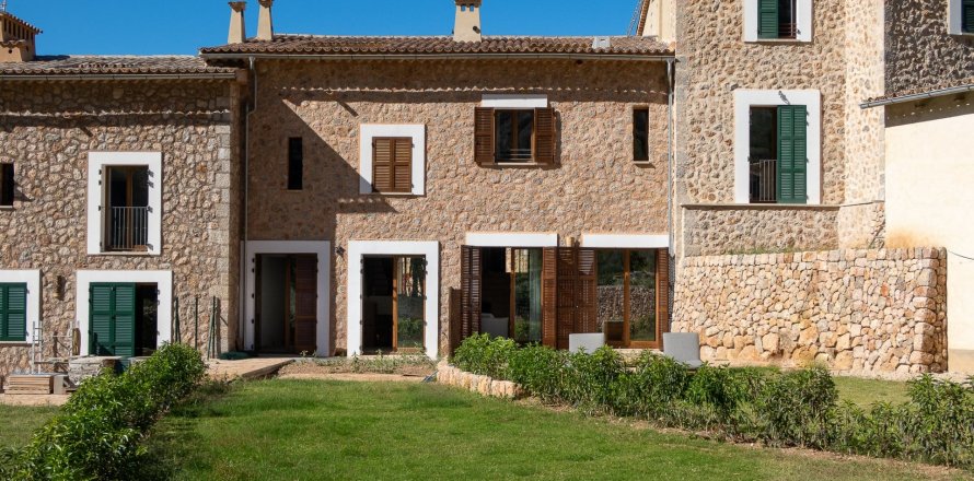 Casa adosada en Fornalutx, Mallorca, España 3 dormitorios, 175 m2 No. 48085