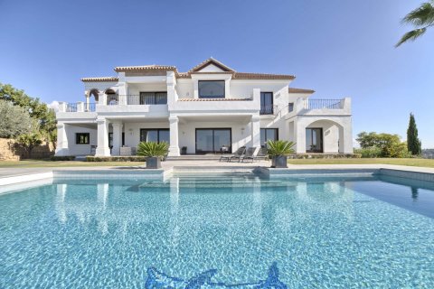 Villa en venta en Marbella, Málaga, España 5 dormitorios, 640 m2 No. 55346 - foto 1