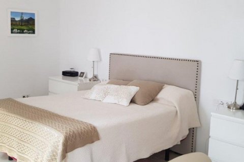 Villa en venta en Rocafort, València, España 4 dormitorios, 273 m2 No. 53935 - foto 6