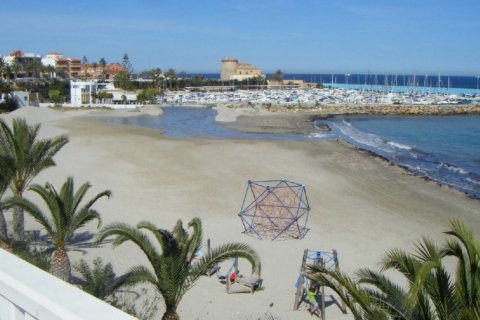 Apartamento en venta en Pilar de la Horadada, Alicante, España 3 dormitorios, 104 m2 No. 56310 - foto 11