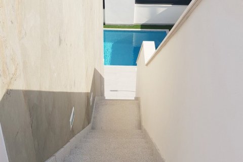 Villa en venta en Pinar De Campoverde, Alicante, España 3 dormitorios, 116 m2 No. 56226 - foto 21