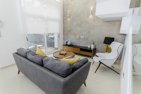 Villa en venta en La Herrada, Alicante, España 3 dormitorios, 116 m2 No. 56219 - foto 5