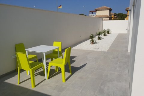 Villa en venta en Pinar De Campoverde, Alicante, España 3 dormitorios, 116 m2 No. 56226 - foto 23
