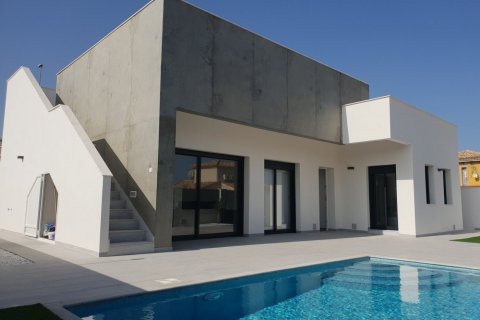 Villa en venta en Pinar De Campoverde, Alicante, España 3 dormitorios, 116 m2 No. 56226 - foto 1