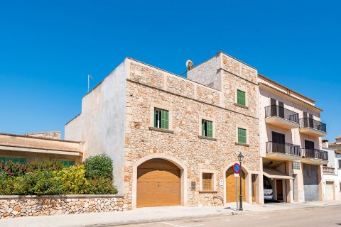 Casa adosada en venta en Santanyi, Mallorca, España 4 dormitorios, 242 m2 No. 56684 - foto 1