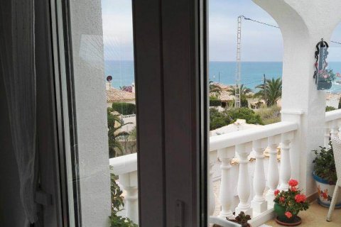 Villa en venta en El Campello, Alicante, España 5 dormitorios, 242 m2 No. 58844 - foto 8