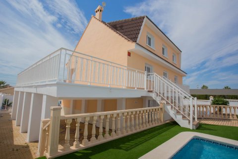 Villa en venta en Ciudad Quesada, Alicante, España 6 dormitorios, 450 m2 No. 58768 - foto 4