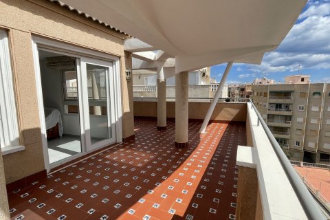 Apartamento en venta en Torrevieja, Alicante, España 3 dormitorios, 82 m2 No. 59024 - foto 5