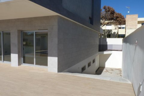 Villa en venta en Torre de la Horadada, Alicante, España 5 dormitorios, 282 m2 No. 58212 - foto 3