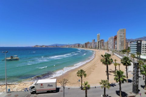 Apartamento en venta en Benidorm, Alicante, España 2 dormitorios, 76 m2 No. 58915 - foto 3