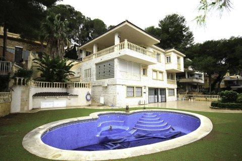 Villa en venta en Campoamor, Alicante, España 6 dormitorios, 360 m2 No. 58983 - foto 7