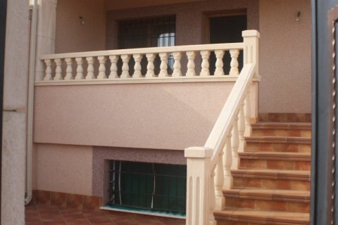 Villa en venta en Los Balcones, Alicante, España 2 dormitorios, 101 m2 No. 58795 - foto 2